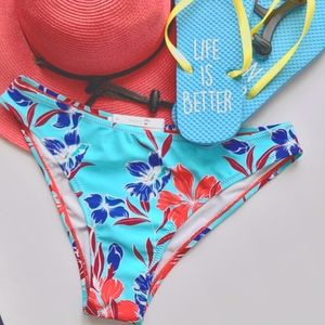 Cupshe Low Rise Floral Print Bikini Bottom.